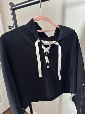 Sweaty Betty Black Hooded Lace-Up Top with White Drawcord